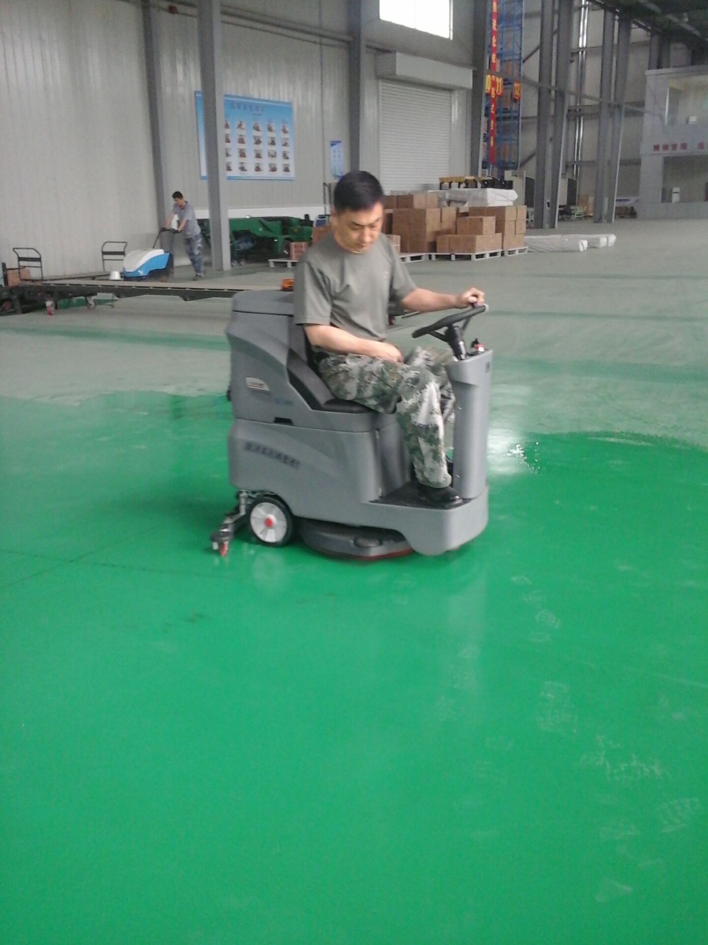 洗地機(jī)多少錢一臺(tái)的好用？洗地機(jī)價(jià)格分析