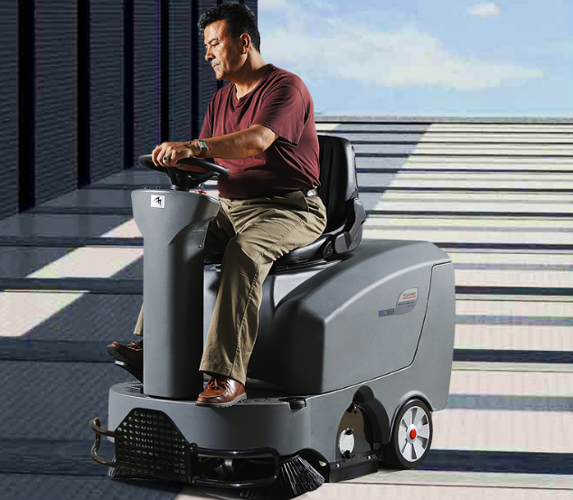 駕駛式掃地機(jī)工作原理及優(yōu)點(diǎn)是什么？